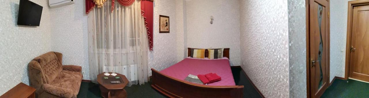 Atrium Hotel Melitopolʼ Eksteriør billede